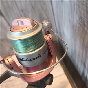 SHAKESPEARE REVERB RVRSP30 RED SPINNING REEL